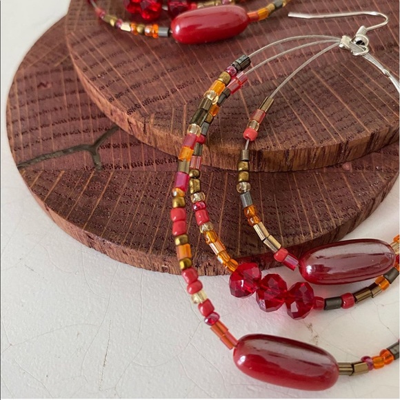 Pretty Red & Orange Handmade Beaded Earrings - Picture 3 of 5